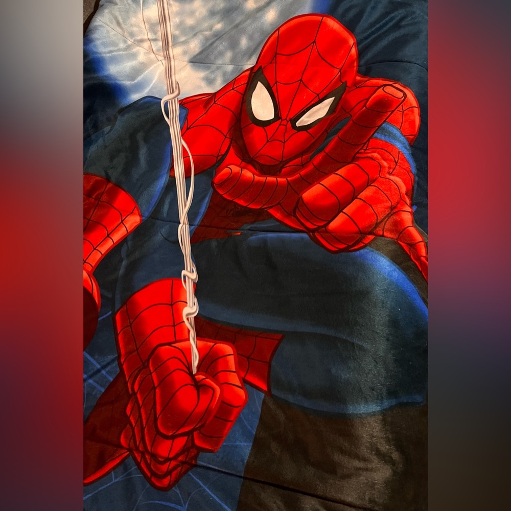 Kid’s Velvet Feel Spiderman Sleeping Bag